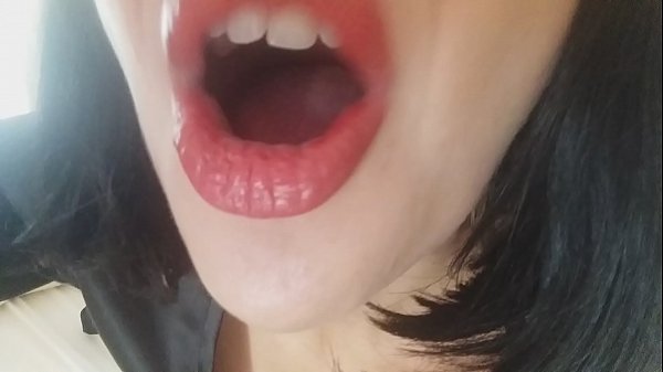 Elskan, stjúpmamma þín leyfir þér ekki að fara í skólann í dag... ég þarfnast þín of mikið...